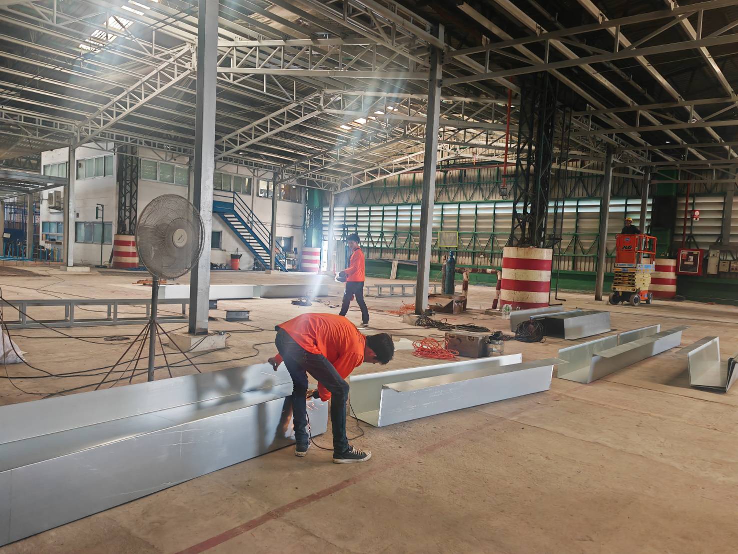 รางน้ำฝน, ติดตั้งรางน้ำฝน, รางน้ำฝนระยอง, ลูกหมุนระบายอากาศ, ขายรางน้ำฝน, อุปกรณ์รางน้ำฝน