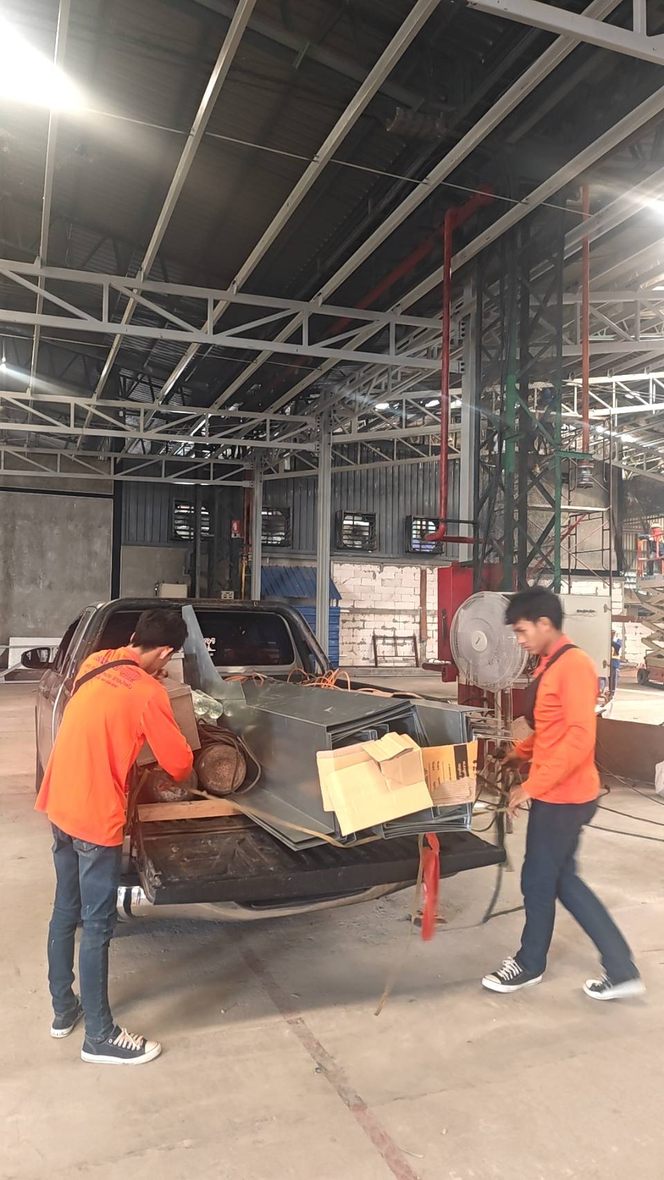 รางน้ำฝน, ติดตั้งรางน้ำฝน, รางน้ำฝนระยอง, ลูกหมุนระบายอากาศ, ขายรางน้ำฝน, อุปกรณ์รางน้ำฝน