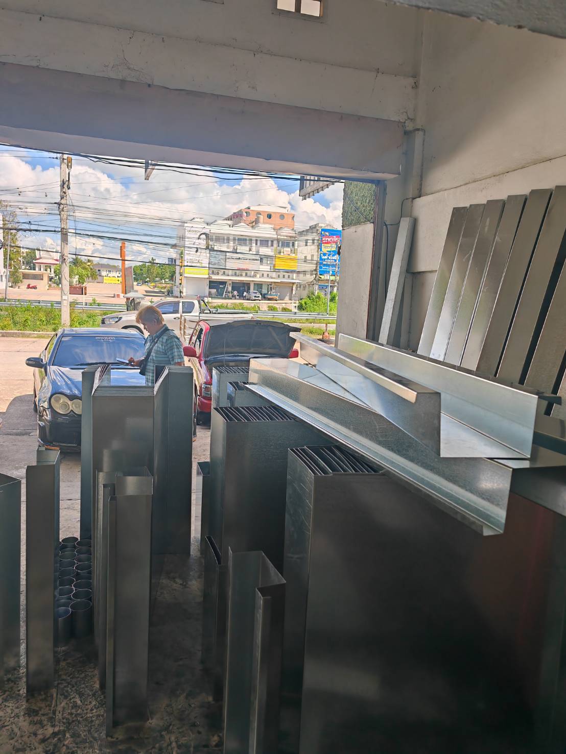 รางน้ำฝน, ติดตั้งรางน้ำฝน, รางน้ำฝนระยอง, ลูกหมุนระบายอากาศ, ขายรางน้ำฝน, อุปกรณ์รางน้ำฝน