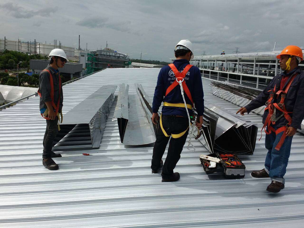 รางน้ำฝน, ติดตั้งรางน้ำฝน, รางน้ำฝนระยอง, ลูกหมุนระบายอากาศ, ขายรางน้ำฝน, อุปกรณ์รางน้ำฝน