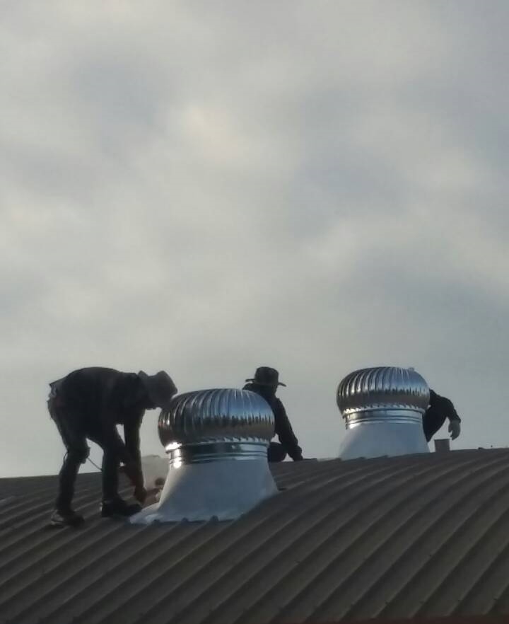 รางน้ำฝน, ติดตั้งรางน้ำฝน, รางน้ำฝนระยอง, ลูกหมุนระบายอากาศ, ขายรางน้ำฝน, อุปกรณ์รางน้ำฝน